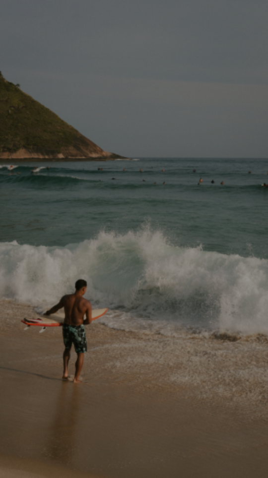 À beira mar